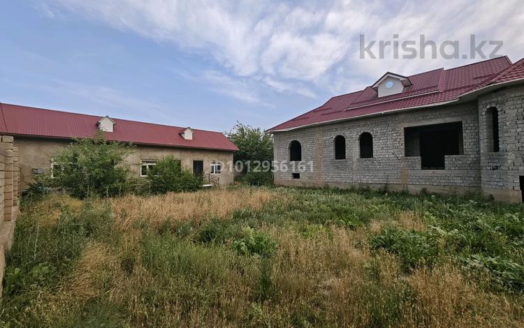 Жеке үй · 4 бөлме · 800 м² · 10 сот., мкр Кайтпас 2, Каламбаева 183 — Каламбаева 183, бағасы: 40 млн ₸ в Шымкенте, Абайский р-н — фото 2