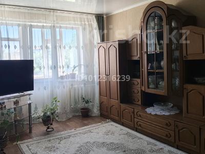 3-бөлмелі пәтер · 63 м² · 3/5 қабат, мкр Айгуль, Матросова 54, бағасы: 21 млн ₸ в Уральске