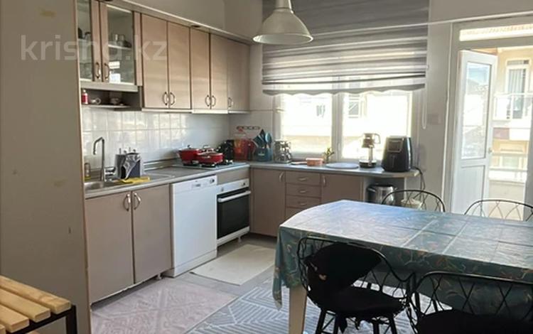 6-комнатная квартира · 245 м² · 4/5 этаж, Deniz 135 за 68 млн 〒 в Аланье — фото 2