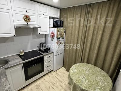3-бөлмелі пәтер · 44 м² · 1/5 қабат, Мызы 35 — Мызы, бағасы: 17 млн ₸ в Усть-Каменогорске