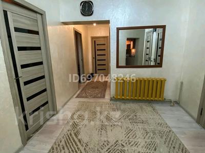 4-бөлмелі пәтер · 92.7 м² · 5/5 қабат, Бектурганова 28/А — Болашақ (старый), бағасы: 15 млн ₸ в 