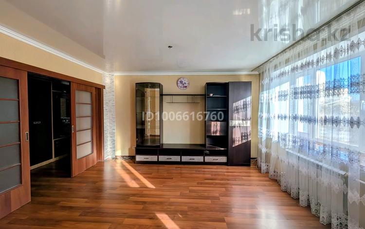 3-бөлмелі пәтер · 66.1 м² · 3/5 қабат, Абая 48, бағасы: 26 млн ₸ в Кокшетау — фото 2