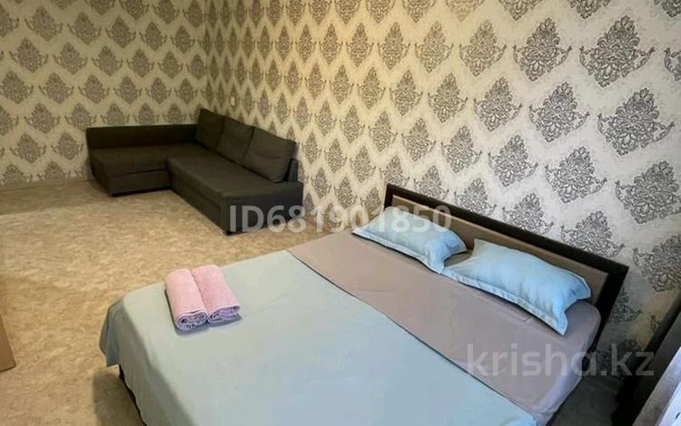 1-комнатная квартира, 35 м², 1/5 этаж посуточно, 2 за 8 000 〒 в Лисаковске — фото 17