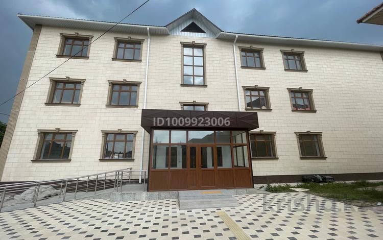 Кеңселер, білім орталықтары, кабинеттер және жұмыс орындары · 850 м², бағасы: ~ 3.6 млн ₸ в Шымкенте, Абайский р-н — фото 2