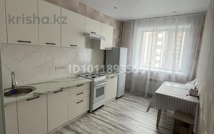 1-комнатная квартира · 37.7 м² · 3/9 этаж, ул. Шакшак Жанибек батыра 45Г за 160 000 ₸ в Костанае — фото 2