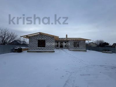 Отдельный дом · 6 комнат · 300 м² · 10.5 сот., Южная 490 за 30 млн 〒 в Павлодаре