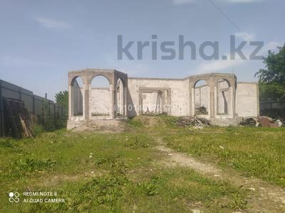 Отдельный дом · 4 комнаты · 300 м² · 7 сот., Кенен Азербаева 19 — Village, Магазин “Номер один”, ГазПром, Талгарский Тракт за 35 млн ₸ в Туздыбастау (Калинино)