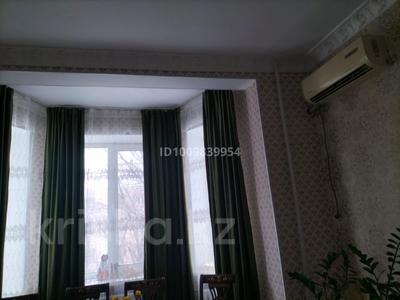 3-бөлмелі пәтер · 63.55 м² · 2/3 қабат, Старый город, ул. Шернияза 62, бағасы: ~ 16.4 млн ₸ в Актобе