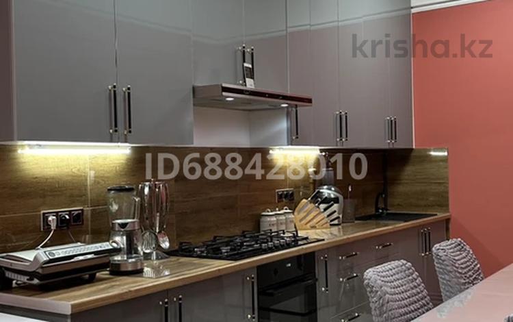 3-бөлмелі пәтер · 121 м² · 1/8 қабат, Дулати 201Г, бағасы: 66 млн ₸ в Шымкенте, Аль-Фарабийский р-н — фото 2