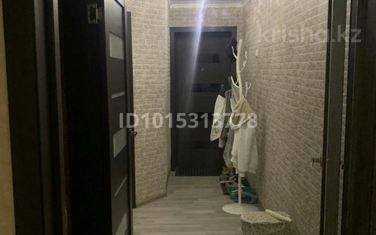 3-комнатная квартира · 58 м² · 4/5 этаж, 2 микрорайон 27 — Центр города,базар за 12 млн ₸ в Лисаковске — фото 2
