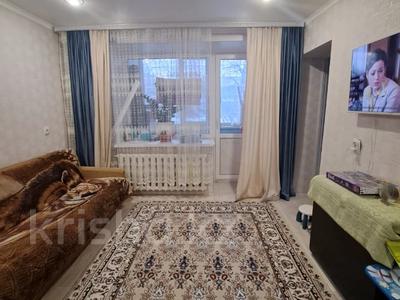 3-комнатная квартира, 54 м², 1/5 этаж, Назарбаева 34/1 за 17 млн 〒 в Усть-Каменогорске