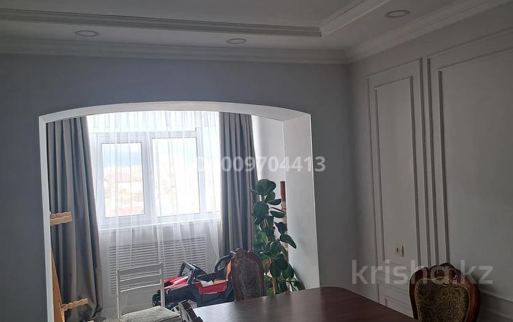 4-комнатная квартира · 90 м² · 4/5 этаж, Абая 157 — Пр. абая возле супермаркет Фиркан за 38 млн ₸ в Таразе — фото 2