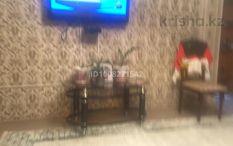3-бөлмелі пәтер · 60 м² · 4/5 қабат, Военный городок 2, бағасы: 27 млн ₸ в Ушарале — фото 2