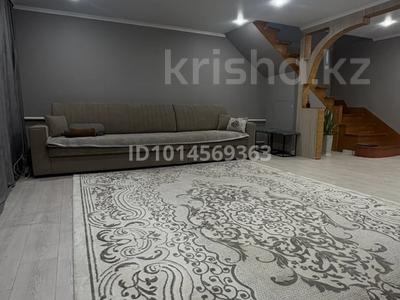 Жеке үй · 4 бөлме · 120 м² · 5 жүзд., Нурбаева 285 — Паровозная, бағасы: 39.5 млн ₸ в Семее