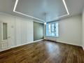 4-комнатная квартира · 122 м² · 2/9 этаж, Шамши Калдаяков 12 за 121 млн ₸ в Астане — фото 2