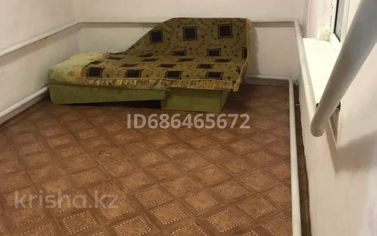 Отдельный дом · 2 комнаты · 25 м² · 10 сот., мкр. Зачаганск пгт, Бопай Ханым за 50 000 ₸ в Уральске — фото 2