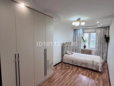 3-комнатная квартира · 70 м² · 2/5 этаж, мкр Аксай-1 19 за 65 млн ₸ в Алматы, Ауэзовский р-н