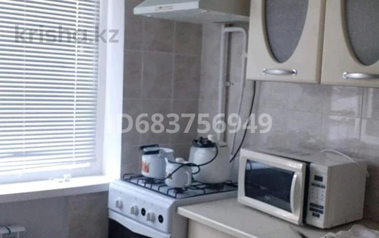 2-бөлмелі пәтер · 45 м² · 3/5 қабат, Аузова 52А — 8 школа, бағасы: ~ 14 млн ₸ в Атырау, мкр Жилгородок — фото 2