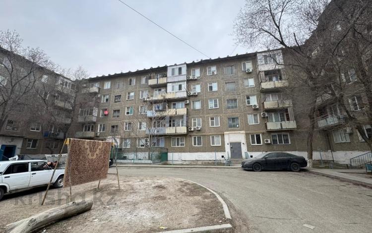 2-бөлмелі пәтер · 49 м² · 3 қабат, микрорайон Привокзальный-5, 30, бағасы: 13.5 млн ₸ в Атырау — фото 2