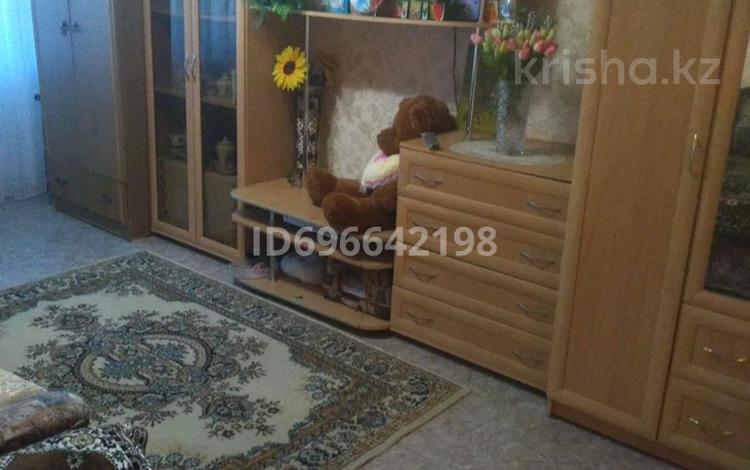 2-комнатная квартира · 45 м² · 2/5 этаж, Майкудук, Майкудук, 11а микрорайон 12 — Заир,ласточка,4 больница за 11.5 млн ₸ в Караганде, Алихана Бокейханова р-н — фото 6