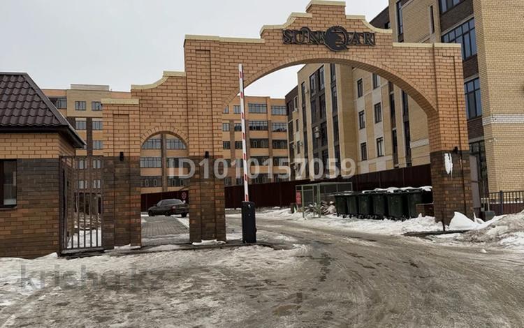 2-бөлмелі пәтер · 55.7 м² · 1/9 қабат, мкр. Алтын орда, Алтын Орда 5 е, бағасы: 21.5 млн ₸ в Актобе — фото 2