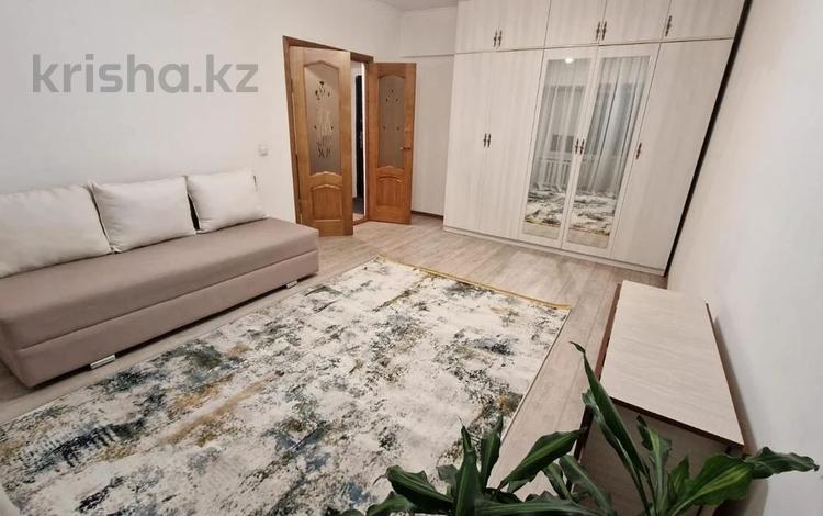 1-комнатная квартира · 38 м² · 5/5 этаж, мкр №5 2 за 32 млн ₸ в Алматы, Ауэзовский р-н — фото 2