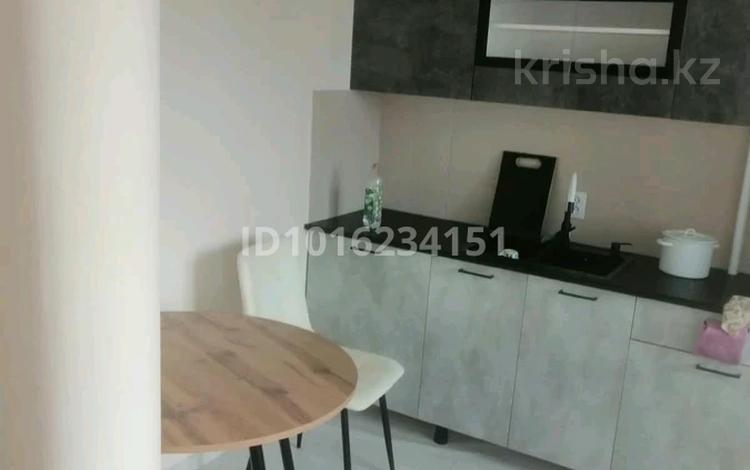 1-комнатная квартира · 41 м² · 5/10 этаж, Шакарима 20 за 180 000 ₸ в Семее — фото 2