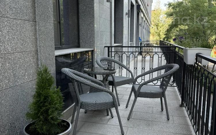 3-комнатная квартира · 140 м² · 1/5 этаж, Тулебаева 95/1 — Квартира с личной террасой в центре города за 2.8 млн ₸ в Алматы, Медеуский р-н — фото 26