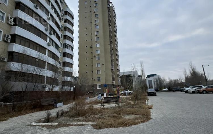 3-комнатная квартира · 90 м² · 5/9 этаж, Смагулова 56 б за 300 000 〒 в Атырау, мкр Жилгородок — фото 2