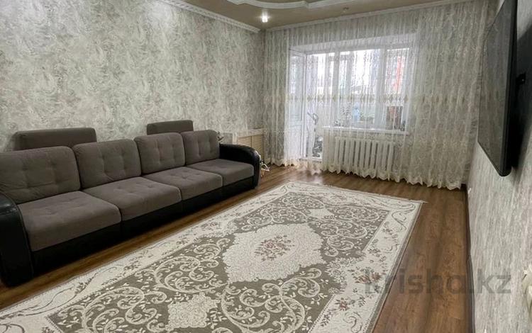 3-комнатная квартира, 86 м², 1/5 этаж, назарбаева 3/3 за 30.5 млн 〒 в Кокшетау — фото 2