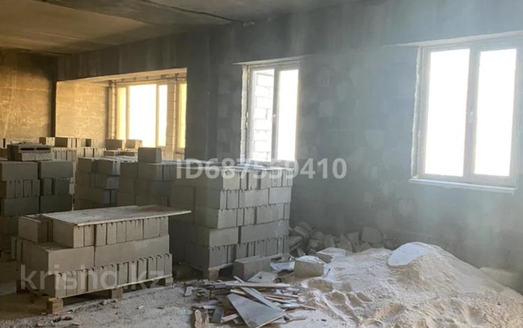2-бөлмелі пәтер · 74 м² · 4/12 қабат, 17-й мкр 115, бағасы: 21 млн ₸ в Актау — фото 2