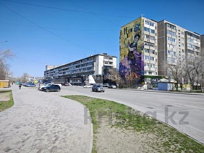 Еркін, кеңселер, дүкендер мен бутиктер, қоймалар, сұлулық салондары, медорталықтар мен дәріханалар, білім орталықтары, кабинеттер және жұмыс орындары · 127 м², бағасы: 400 000 ₸ в Караганде, Казыбек би р-н