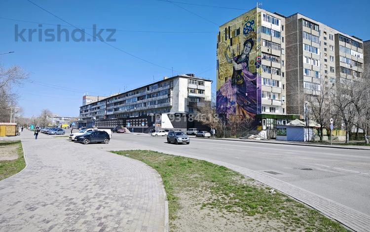 Еркін, кеңселер, дүкендер мен бутиктер, қоймалар, сұлулық салондары, медорталықтар мен дәріханалар, білім орталықтары, кабинеттер және жұмыс орындары · 127 м², бағасы: 400 000 ₸ в Караганде, Казыбек би р-н — фото 25
