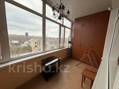 3-комнатная квартира · 125 м² · 4/5 этаж, мкр Михайловка , Аманжолова за 500 000 〒 в Караганде, Казыбек би р-н