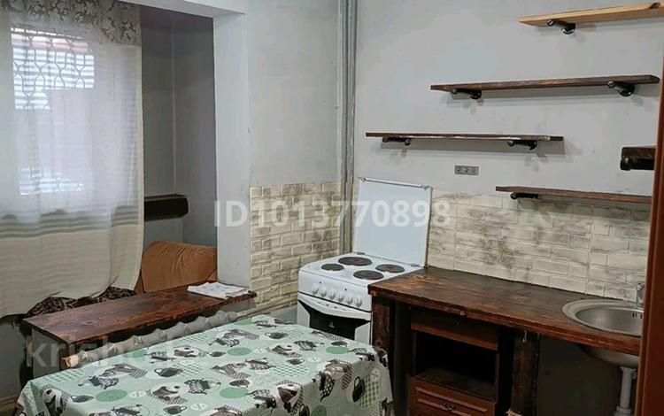1-бөлмелі пәтер · 45 м² · 1/5 қабат, Богенбай батыра 313, бағасы: 220 000 ₸ в Алматы, Алмалинский р-н — фото 2