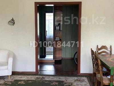 3-комнатная квартира · 77 м² · 2/3 этаж, Момышұлы за 270 000 ₸ в Семее