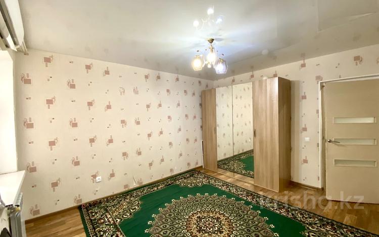 2-комнатная квартира, 56 м², 3/6 этаж помесячно, 31Б мкр 16