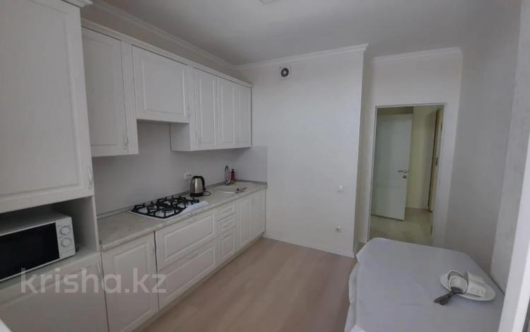 2-бөлмелі пәтер · 62 м² · 7/9 қабат, мкр. Алтын орда, Мангилик Ел, бағасы: 26 млн ₸ в Актобе — фото 2