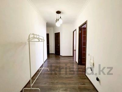2-комнатная квартира · 90 м² · 7/9 этаж, ул. Академика Бинеша Жарбосынова 71 — Тайманова,Сатпаева,Ерниязова за 30 млн ₸ в Атырау, мкр Авангард-2