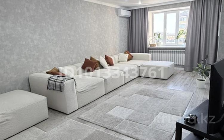 3-бөлмелі пәтер · 119.3 м² · 3/5 қабат, Ескі аэропорт ш/а., Достык 64, бағасы: 46.5 млн ₸ в Уральске, мкр Старый Аэропорт — фото 2
