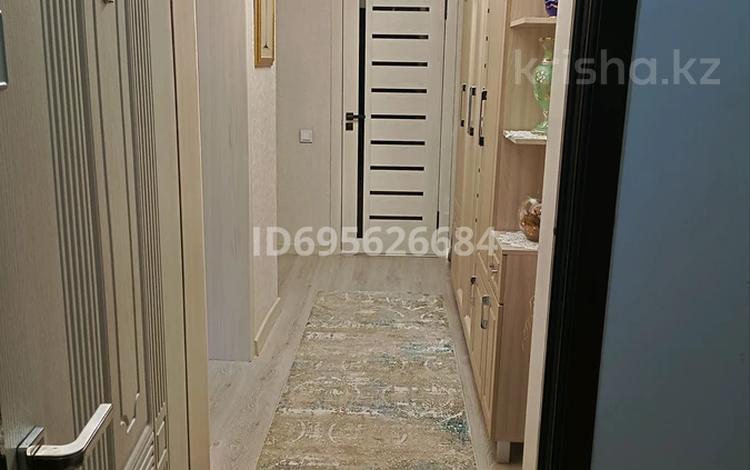 1-комнатная квартира, 40 м², 3/3 этаж, Карасай батыра 35А — Абая