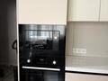 3-бөлмелі пәтер · 65 м² · 8/9 қабат, Самал-2 ш/а. — Продам 3-комнатную кварперепланированную в 4-комнатную (все стены строго по техпаспорту). Делали капитальный современный ремонт для себя, на материалах и оснащении вообще не экономили: Мебель: вся встроенная, качественные фасады из МДФ и ЛДСП Egger. Техника: Bosch и Hotpoint-Ariston. Есть даже сушильная машина и встроенный дополнительный морозильник, все остается. Климат: установлен кондиционер на кухне, в коридоре полностью готова трасса (выведены трубы и электрика) — осталось, бағасы: 82 млн ₸ в Алматы, Медеуский р-н — фото 24