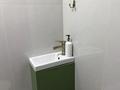 3-бөлмелі пәтер · 65 м² · 8/9 қабат, Самал-2 ш/а. — Продам 3-комнатную кварперепланированную в 4-комнатную (все стены строго по техпаспорту). Делали капитальный современный ремонт для себя, на материалах и оснащении вообще не экономили: Мебель: вся встроенная, качественные фасады из МДФ и ЛДСП Egger. Техника: Bosch и Hotpoint-Ariston. Есть даже сушильная машина и встроенный дополнительный морозильник, все остается. Климат: установлен кондиционер на кухне, в коридоре полностью готова трасса (выведены трубы и электрика) — осталось, бағасы: 82 млн ₸ в Алматы, Медеуский р-н — фото 47