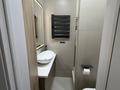 3-бөлмелі пәтер · 65 м² · 8/9 қабат, Самал-2 ш/а. — Продам 3-комнатную кварперепланированную в 4-комнатную (все стены строго по техпаспорту). Делали капитальный современный ремонт для себя, на материалах и оснащении вообще не экономили: Мебель: вся встроенная, качественные фасады из МДФ и ЛДСП Egger. Техника: Bosch и Hotpoint-Ariston. Есть даже сушильная машина и встроенный дополнительный морозильник, все остается. Климат: установлен кондиционер на кухне, в коридоре полностью готова трасса (выведены трубы и электрика) — осталось, бағасы: 82 млн ₸ в Алматы, Медеуский р-н — фото 56