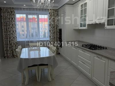 4-бөлмелі пәтер · 130.9 м² · 4/5 қабат, Алтын орда ш/а., Тауелсиздик 16, бағасы: 60 млн ₸ в Актобе, мкр. Алтын орда