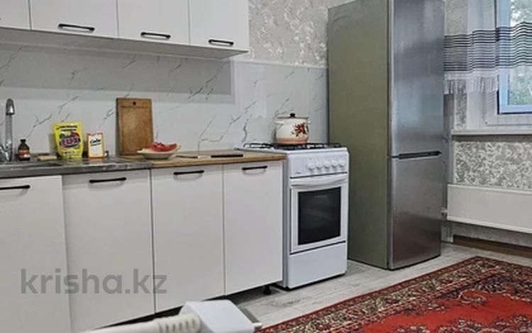 1-комнатная квартира · 42 м² · 4/5 этаж, мкр Айнабулак-1 1 — Айнабулак за 200 000 ₸ в Алматы, Жетысуский р-н — фото 2