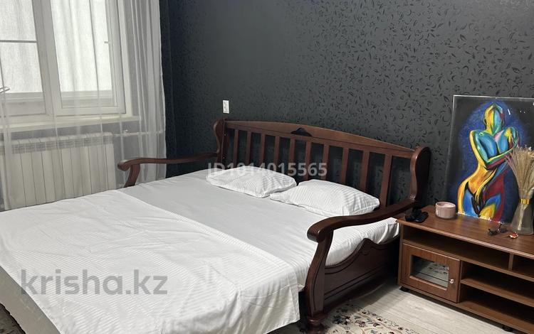 1-комнатная квартира · 35 м² · 1/5 этаж, мкр 8 68 — Гришин 68, 101 за 10 000 ₸ в Актобе — фото 7