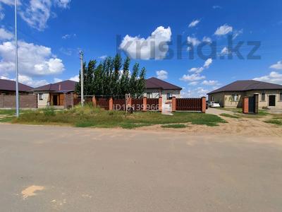 Жеке үй · 4 бөлме · 237 м² · 10 жүзд., Кызылжар тұрғын алабы, Аккент 106/6, бағасы: 45 млн ₸ в Актобе, жилой массив Кызылжар