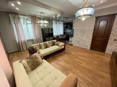 3-бөлмелі пәтер · 73 м² · 2/5 қабат, Чехова 67, бағасы: 35.6 млн ₸ в Усть-Каменогорске