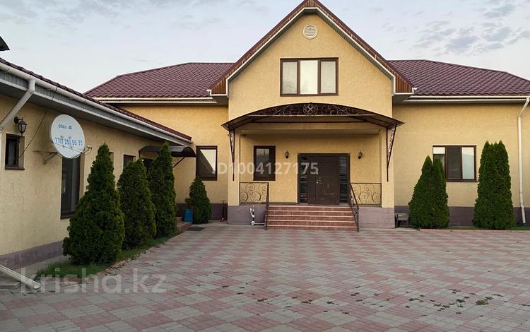 Отдельный дом · 8 комнат · 400 м² · 16 сот., Мкр.Арман Центральная за 135 млн 〒 в  — фото 2